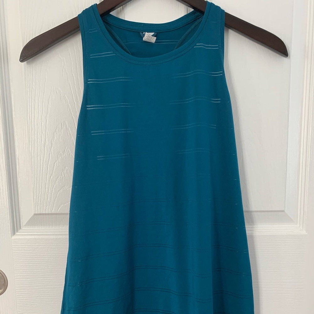 Athleta Chi racerback tank size S